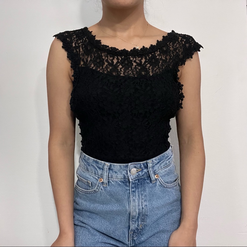 Black Lacey Cami from Express 🖤